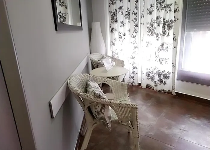 Estudios Sierra De Francia 아파트